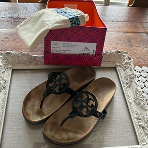 Woman’s Tory Burch Miller Cloud Sandals In Bkack. Size 8